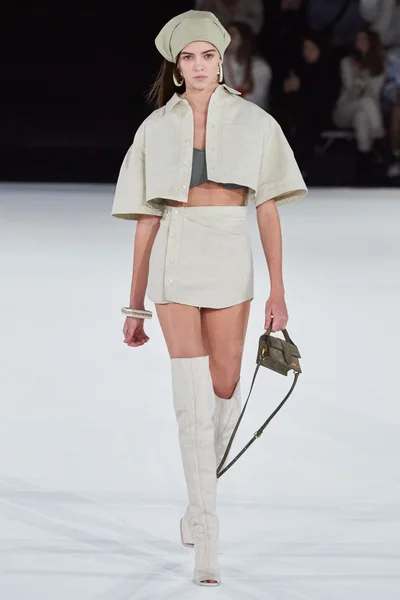 Look 17